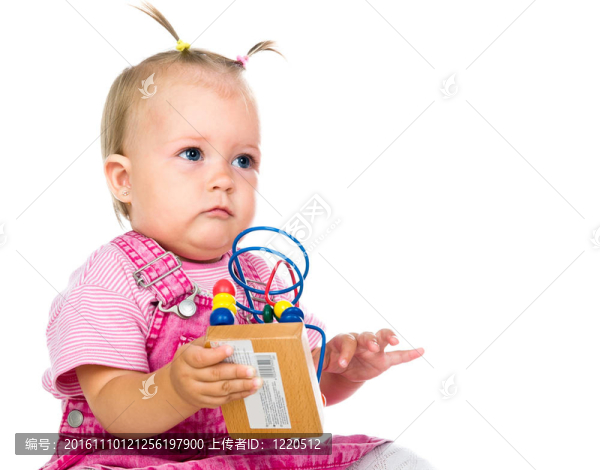 具有發(fā)育玩具的小嬰兒