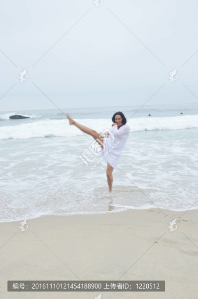女人在Beach