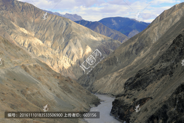 業(yè)拉山