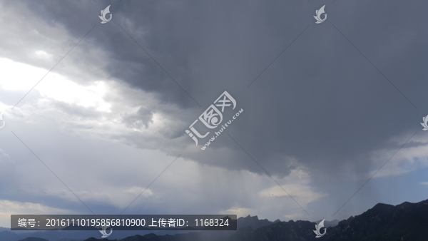 暴雨