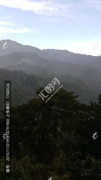 狂風(fēng)暴雨