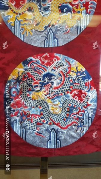 龍袍朝服刺繡補(bǔ)子