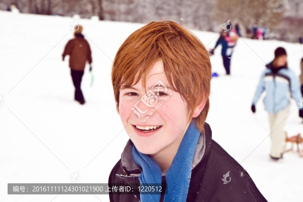 喜歡紅頭發(fā)的男孩喜歡雪