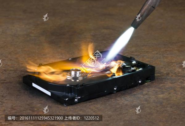 焊接火炬和硬盤