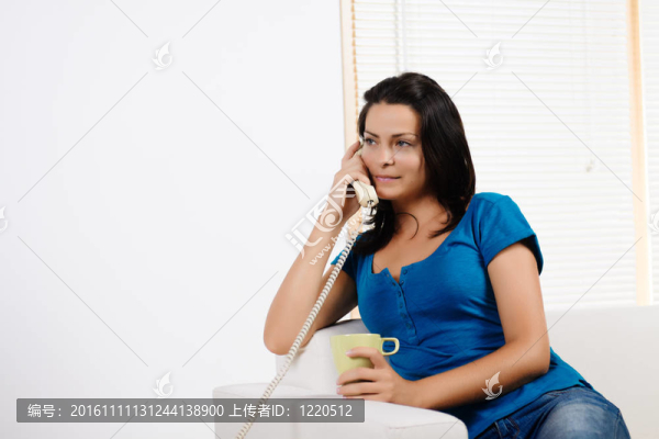 電話里的女人