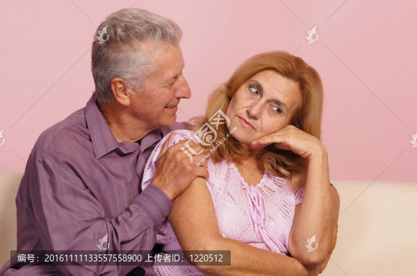 可愛的老夫婦