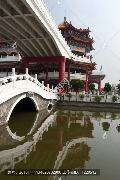 美麗的古老寺廟