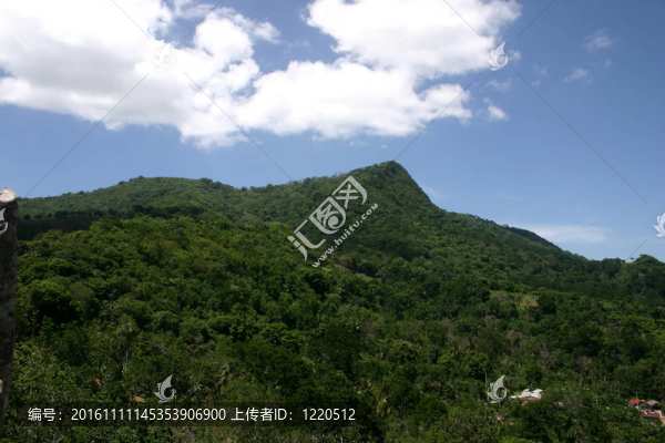 在多米尼加共和國(guó)山脈