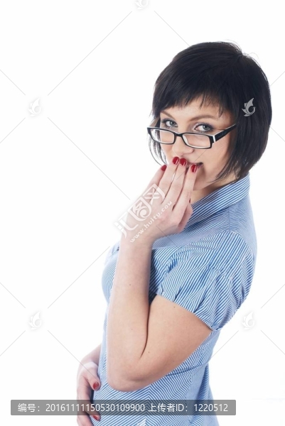 震驚的年輕女子