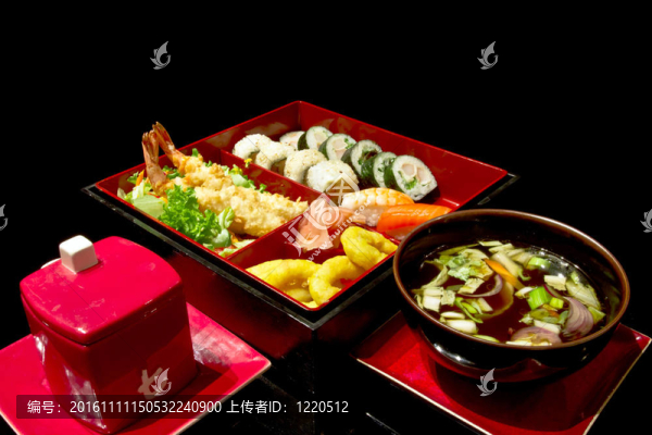 壽司晚餐