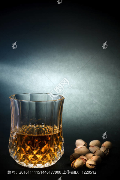 威士忌或威士忌；酒精飲料