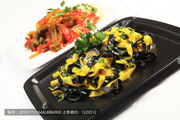 煮熟的面條