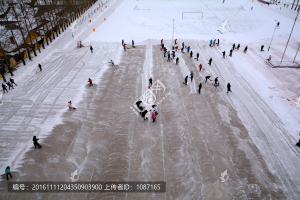課間清雪