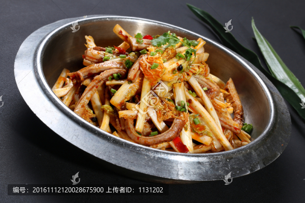 干鍋娃娃菜牛肚