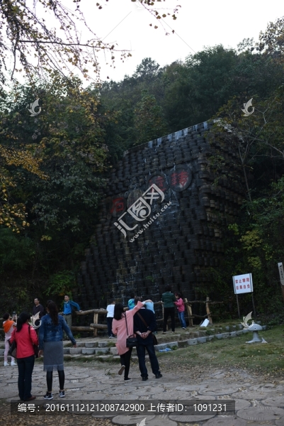 千年銀杏谷時(shí)來運(yùn)轉(zhuǎn)