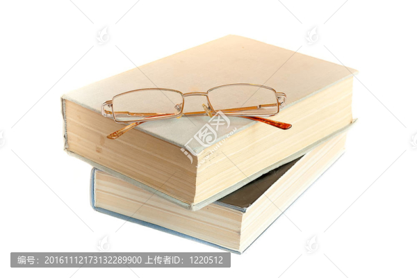 一堆帶眼鏡的老書