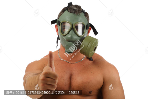 防毒面具的家伙