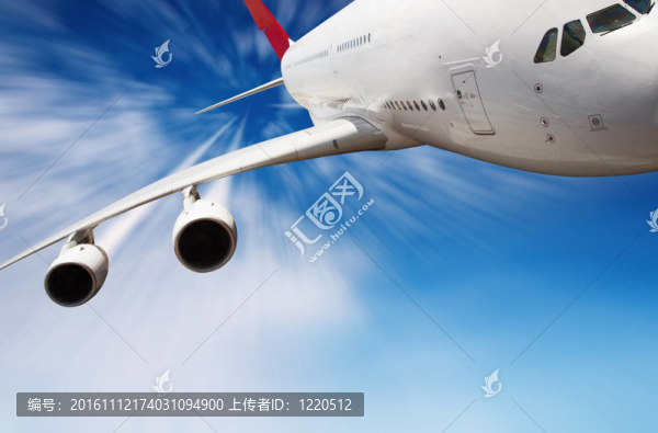天空中的噴氣飛機