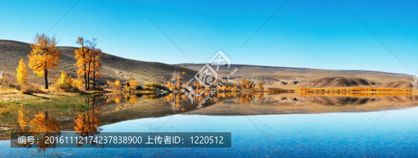 山上的湖