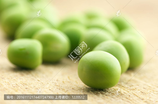 綠色的豌豆-匯圖網(wǎng) www.fosd68.com 綠色的豌豆