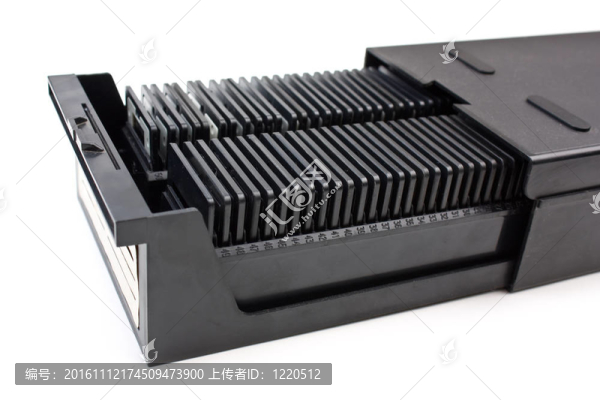 在盒子里存檔幻燈片電影
