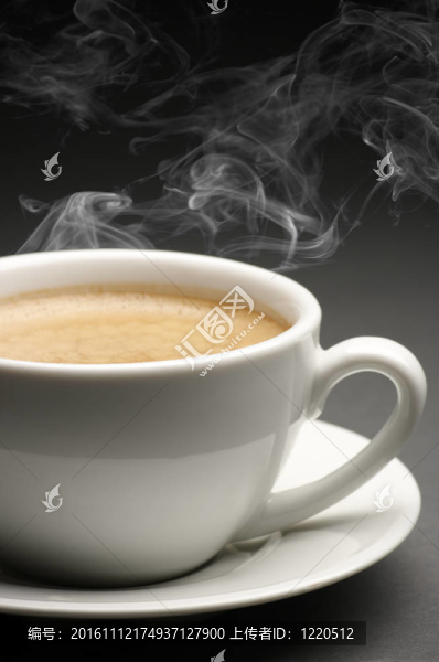 一杯熱咖啡