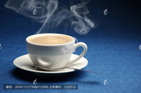 一杯熱咖啡