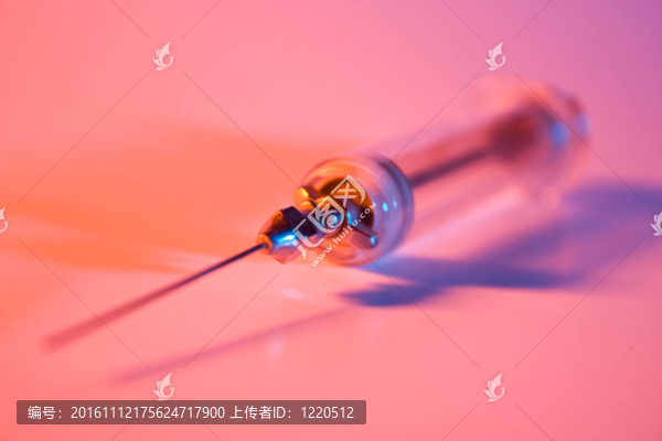 舊玻璃注射器