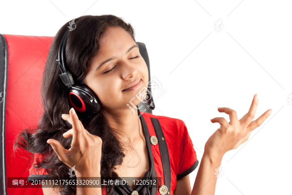 印度女孩喜歡音樂