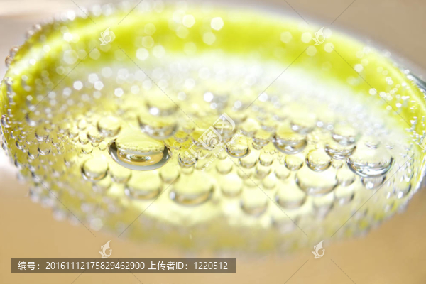 檸檬和碳酸水