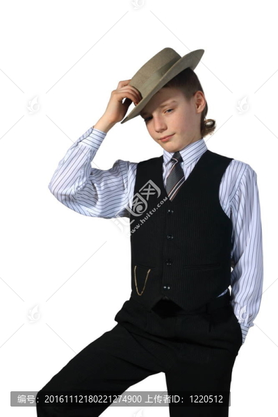 戴灰色帽子的男孩