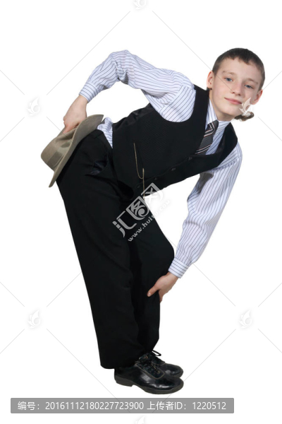 戴灰色帽子的男孩