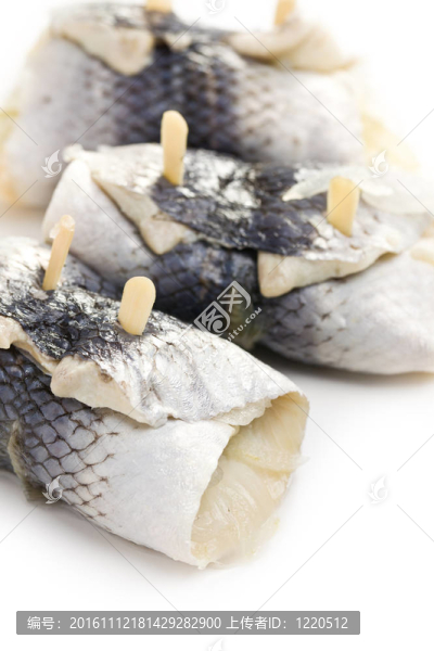 鯡魚卷白