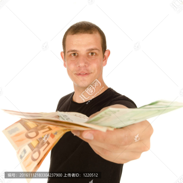 年輕人用歐元鈔票
