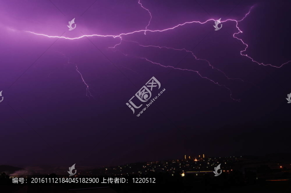 驚人的閃電