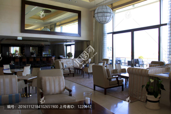 現(xiàn)代一個(gè)俱樂部或餐廳室內(nèi)