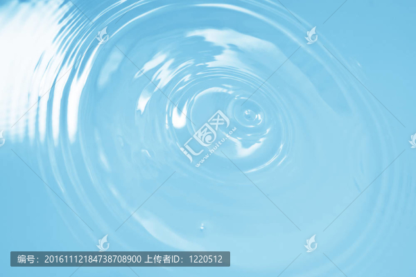 藍(lán)色水面近距離