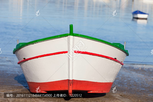 漁船