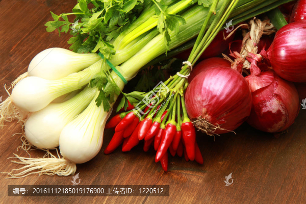 洋蔥和紅辣椒