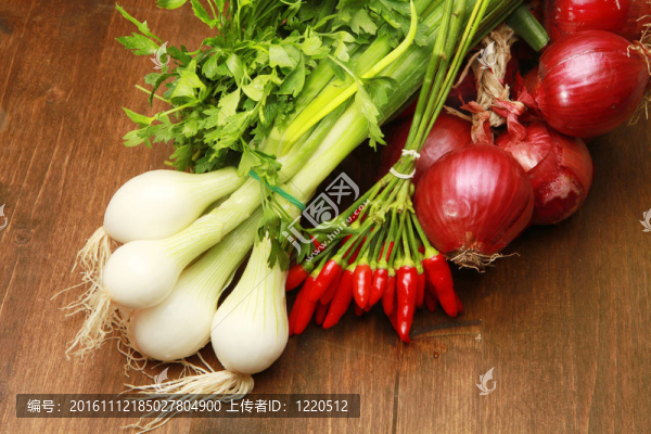 洋蔥和紅辣椒