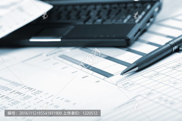 圖表；表格；圖表。