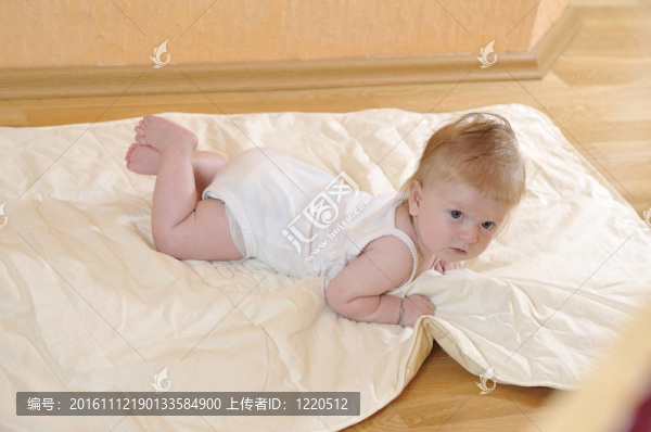可愛的小寶寶特寫肖像