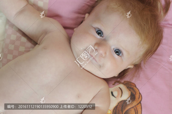 可愛的小寶寶特寫肖像