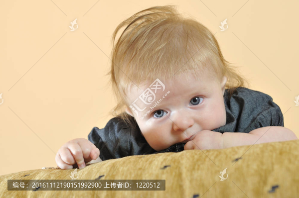 可愛的小寶寶特寫肖像