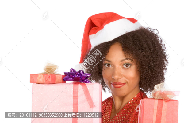 Ethnic,Mrs,Santa與成堆的圣誕禮物