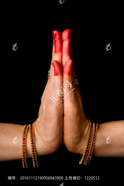 女人的手顯示Anjali再見-匯圖網(wǎng) www.fosd68.com 女人的手顯示Anjali再見