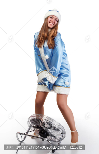 抱著風(fēng)吹裙的圣誕女孩