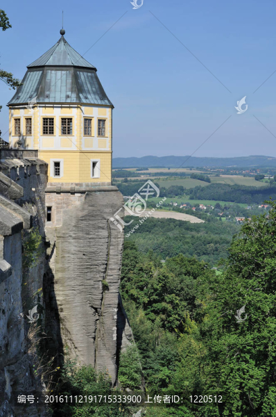 地牢在易北河；konigstein