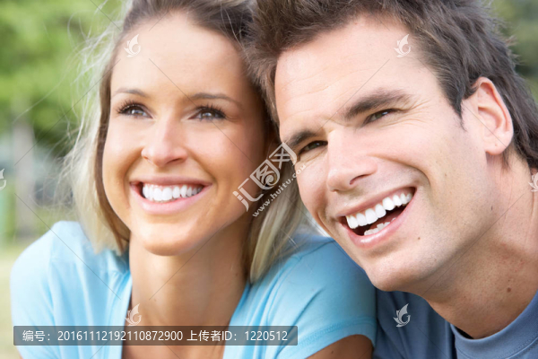 熱戀中的情侶