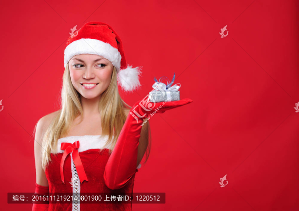 一個年輕迷人的女孩的肖像